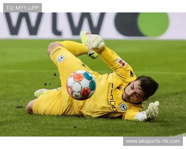 德甲最新战术演变解析与球队攻防策略剖析 德甲最新战术演变解析与球队攻防策略剖析