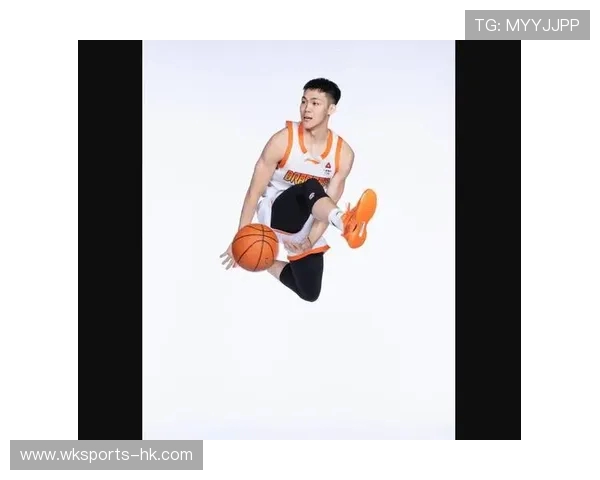 CBA最新动态：赛季争夺激烈，顶级球员表现引关注